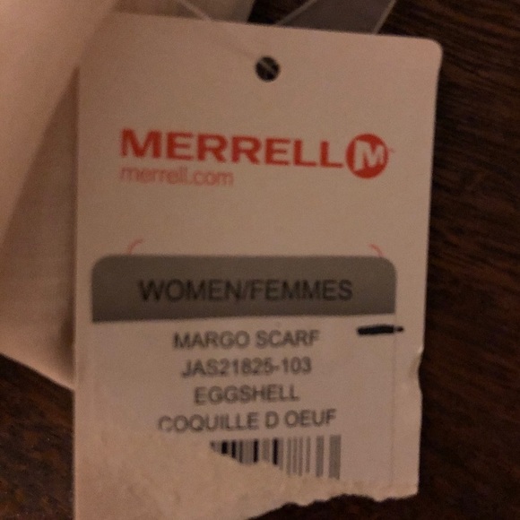Merrell Margo Scarf - Picture 3 of 3
